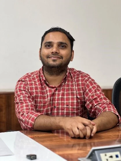 Dr. Lakhan Raghuvanshi